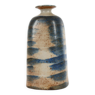 Handcrafted stoneware vase – Unique piece
