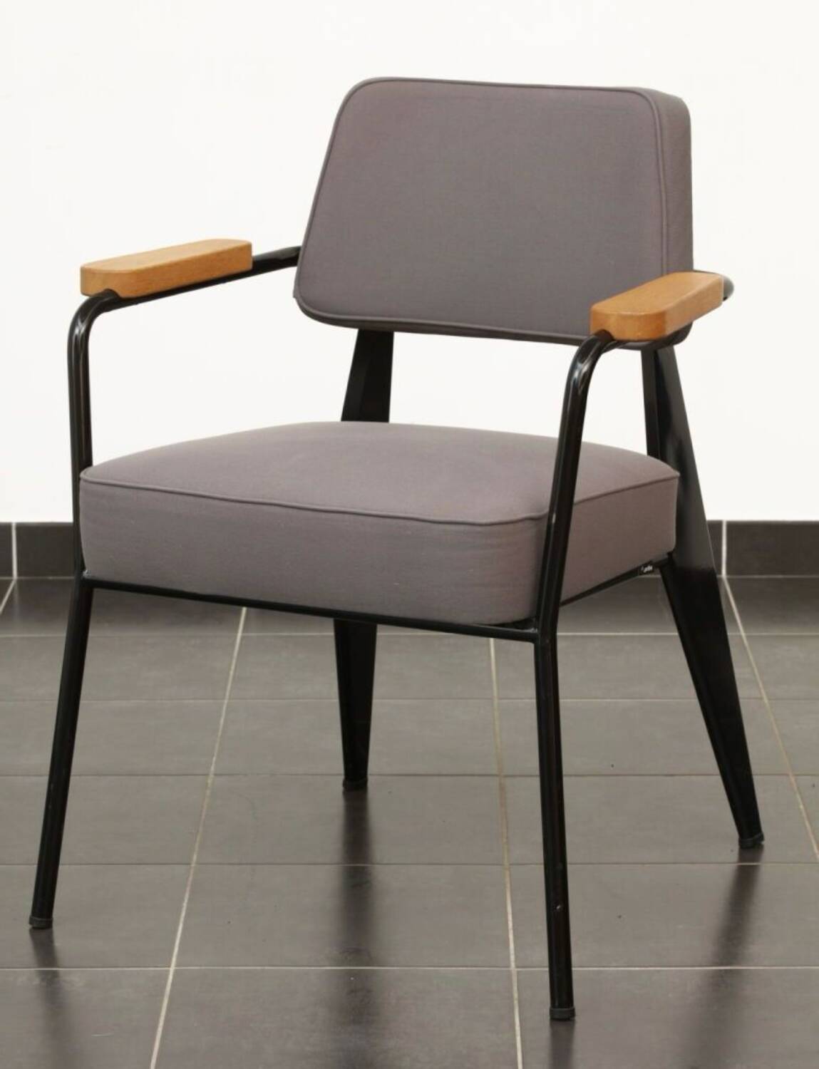 Jean Prouvé Executive Chair