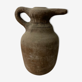 Zoomorphic pitcher with a beaked ancient Islamic ceramic birds