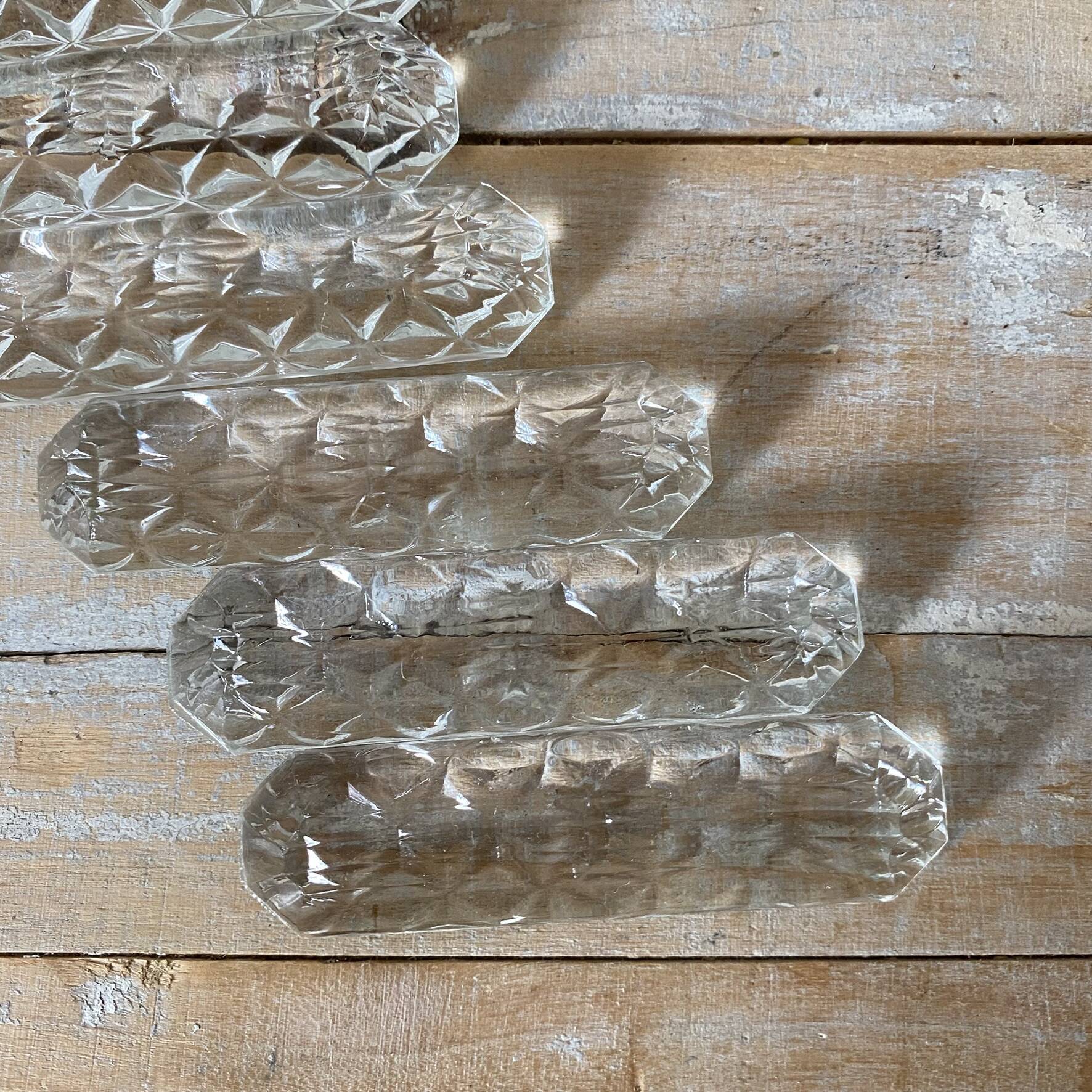 Moulded glass knife rest, 1950s-60s