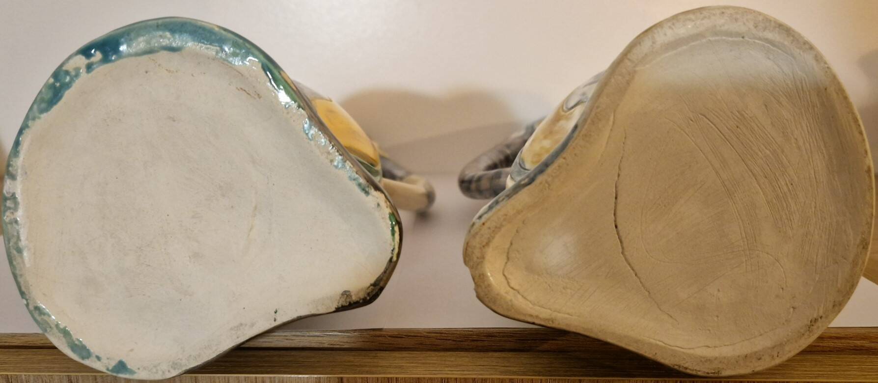 Paire de grands pichets zoomorphes en céramique émaillée, Vallauris, 1960