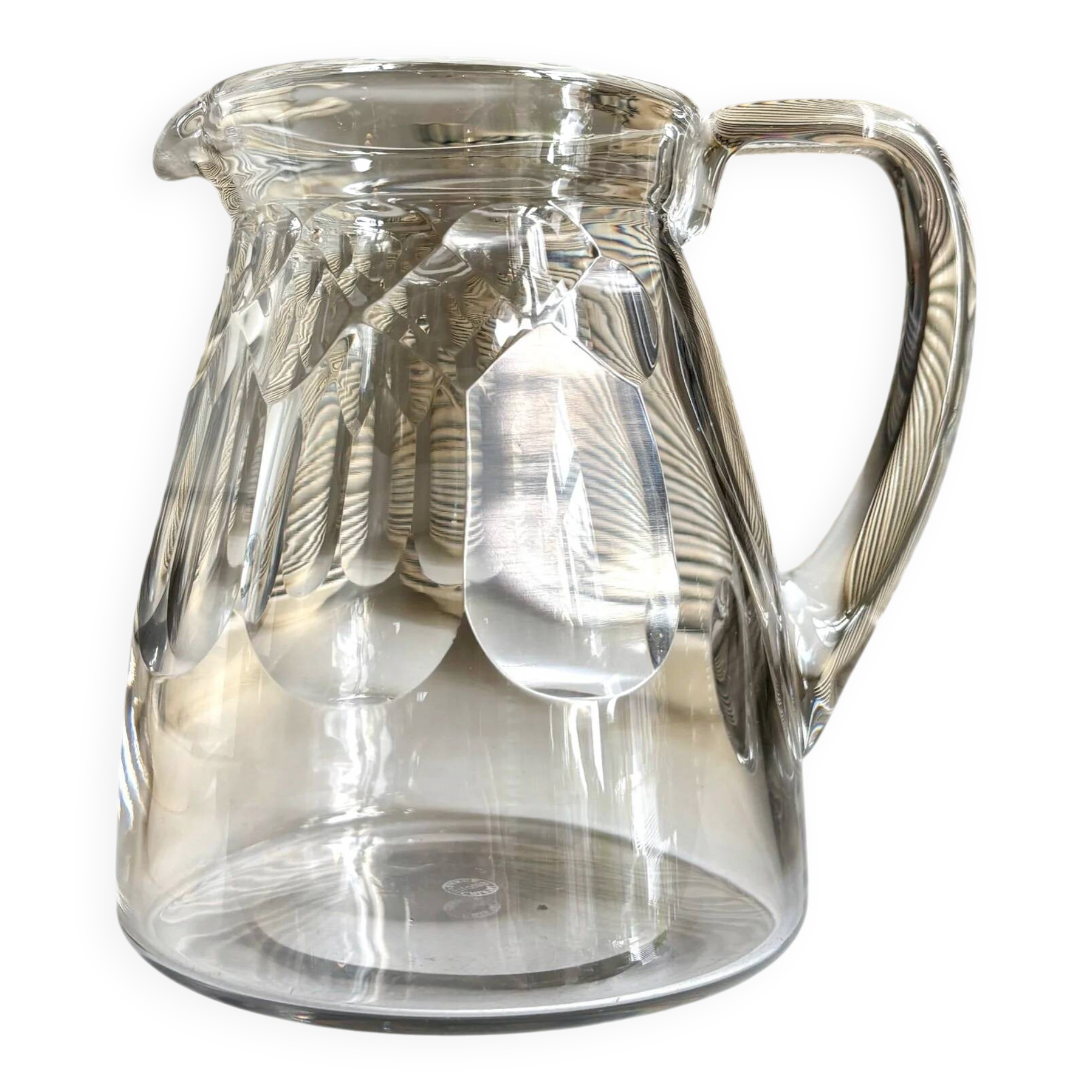 Pichet Saint Louis en cristal ciselé