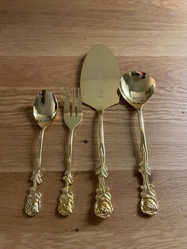 Lot de couverts à dessert dorés à l'or 24 carats