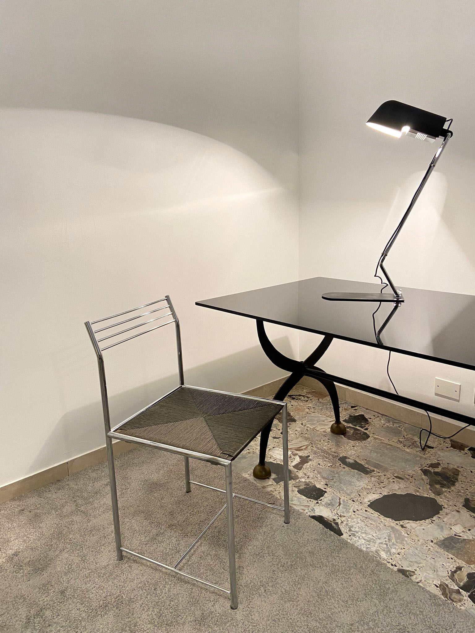 Set of 4 chairs fly line