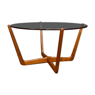 Coffee table made by Lebus in solid teak