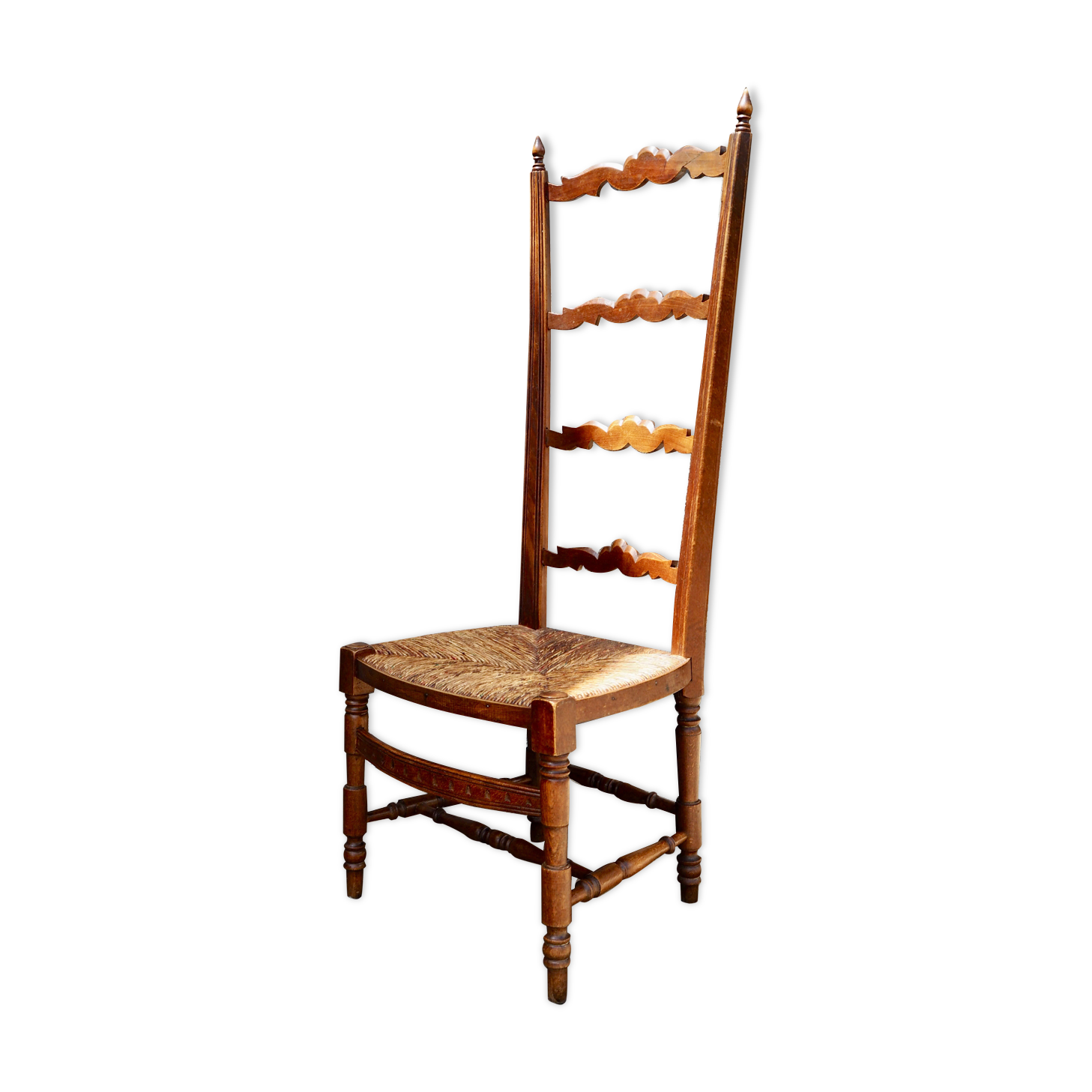 Carved mulched nanny chair