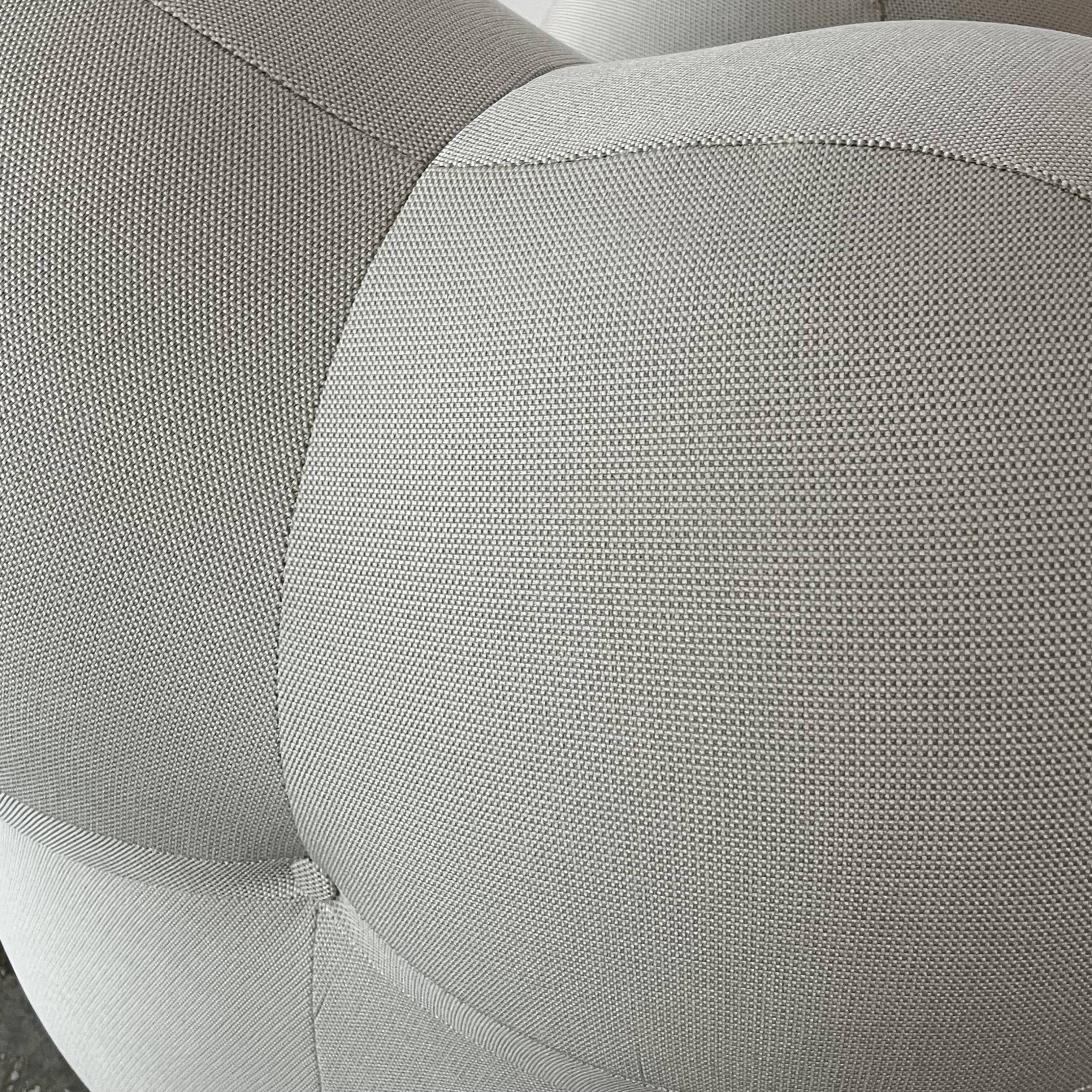 Armchair and footrest Up 5/6 La Mamma by Gaetano Pesce for B&B Italia 2000s edition