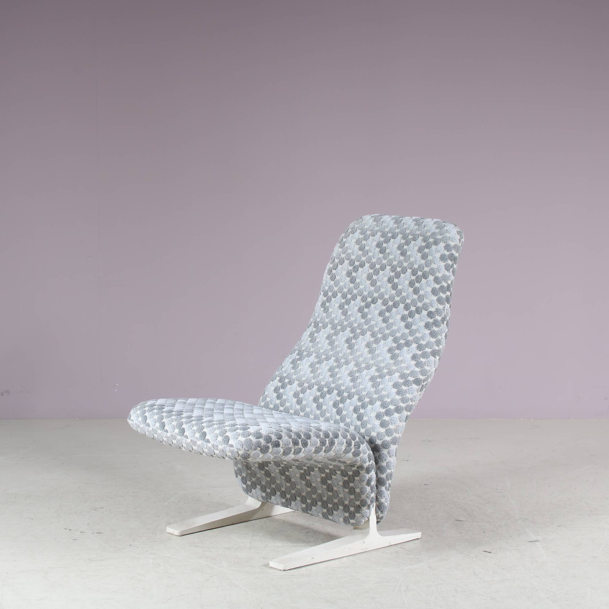 1970s “Concorde” Highback chair by Pierre Paulin for Artifort, Netherlands