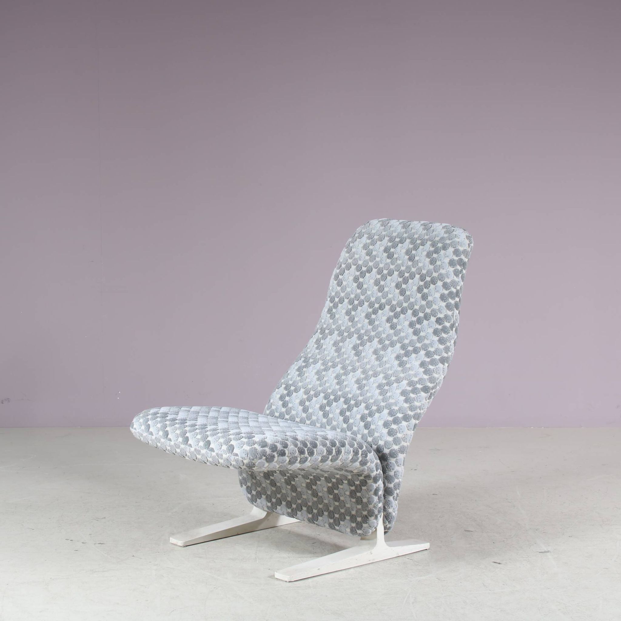 1970s “Concorde” Highback chair by Pierre Paulin for Artifort, Netherlands