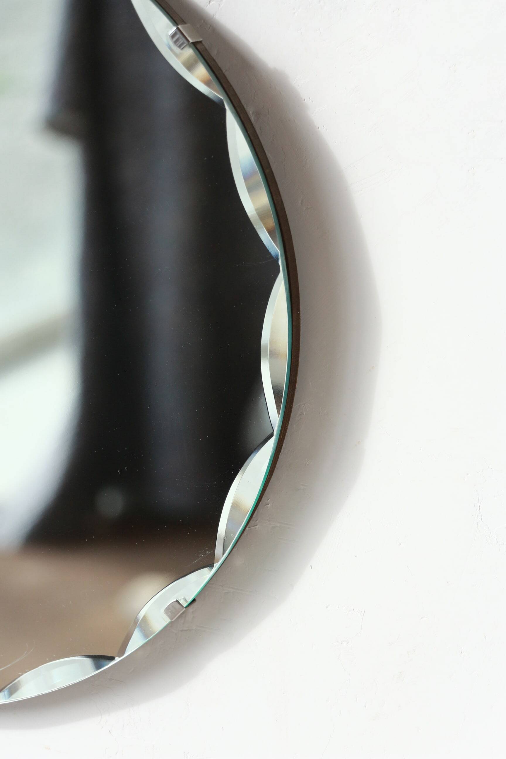 Round Beveled Mirror - 1.11.23.07