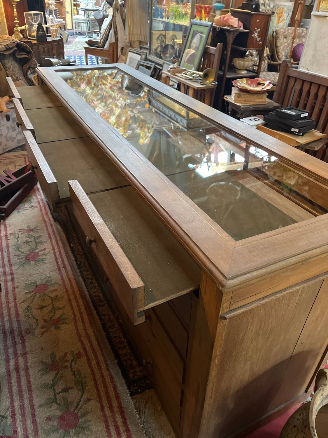 Ancien comptoir chene  de bijoutier