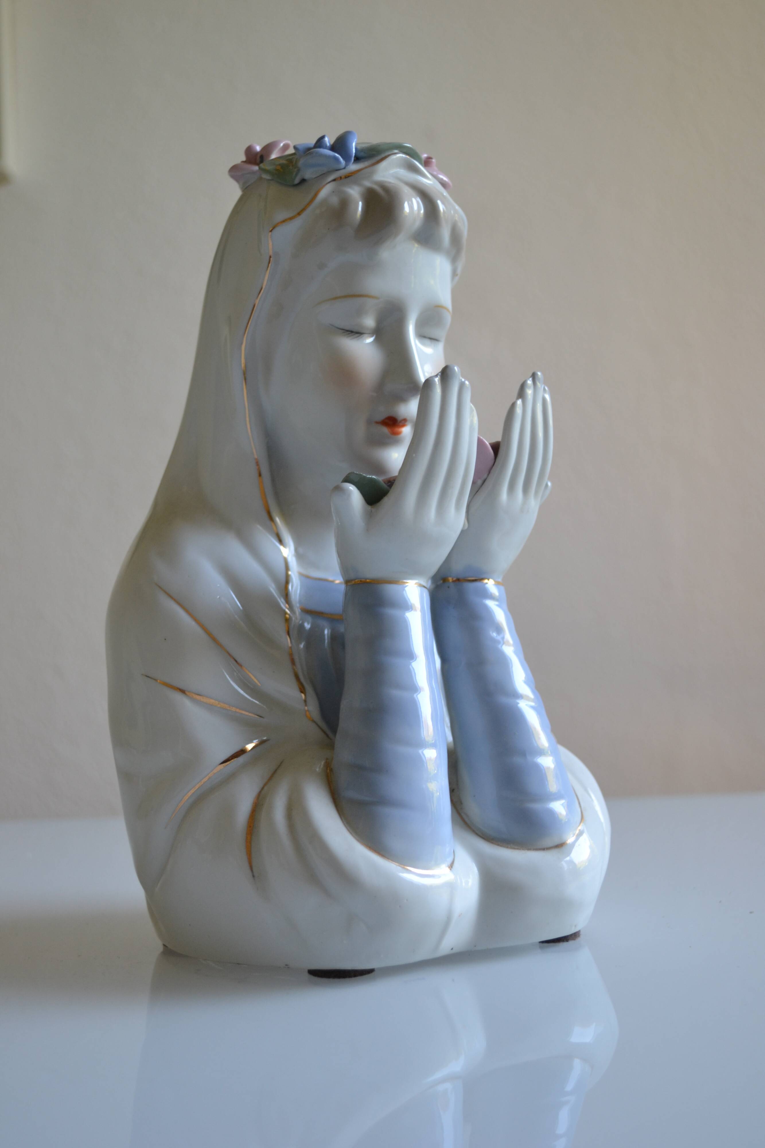 Virgin Mary statue bust in polychrome porcelain Virgin with crown of roses