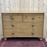 Victorian chest of drawers in nineteenth century fir
