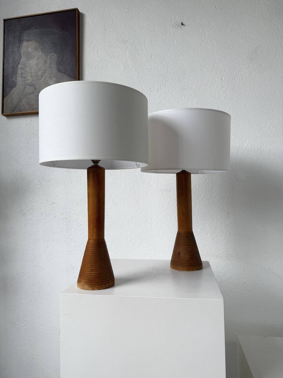 Paire de lampes de table bois chêne années 50