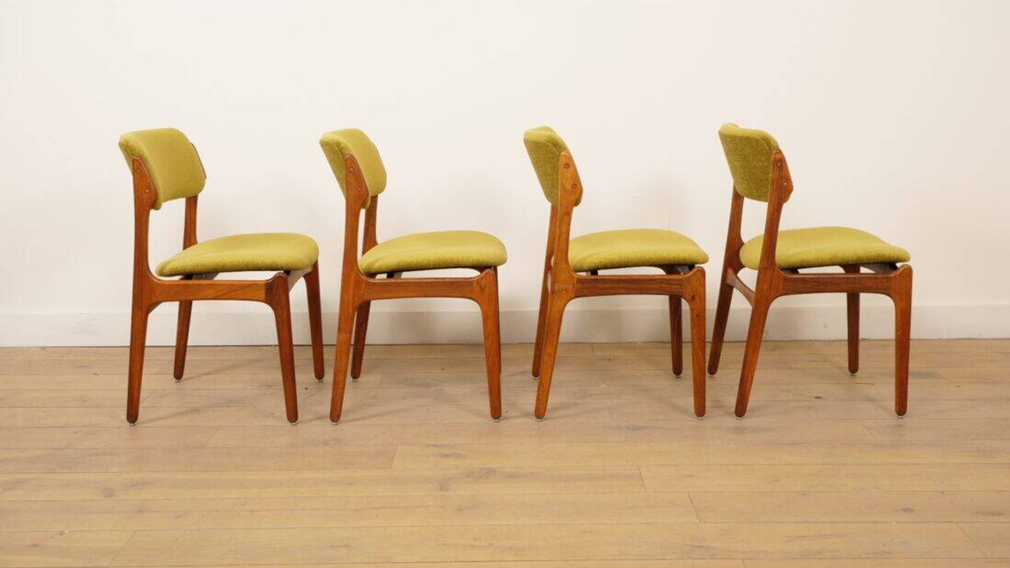 4 x dining chairs | Erik Buch | Model 49 | Rosewood | Reupholstered