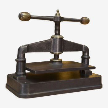 Book press 1900 in cast iron and brass