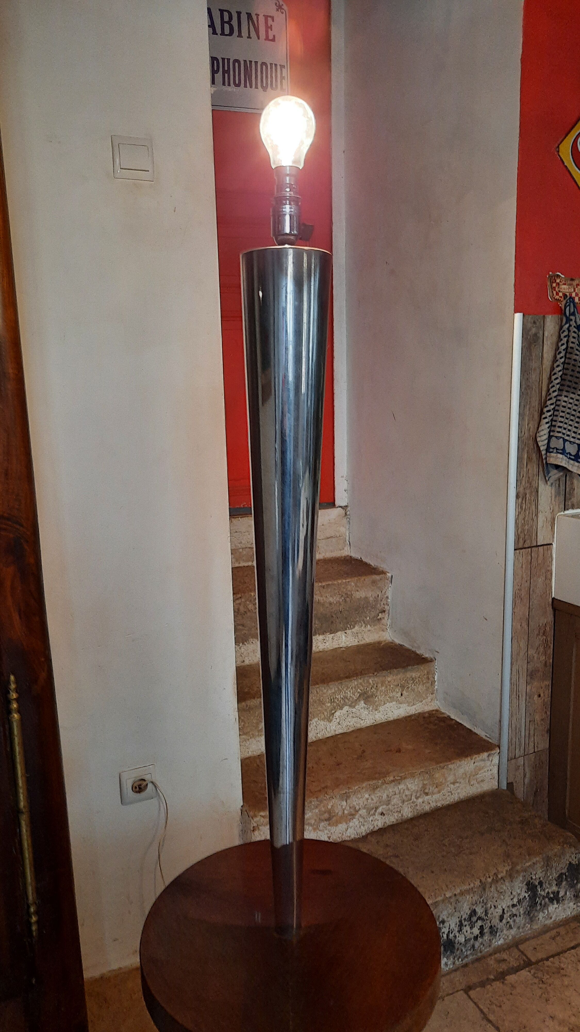 Art deco style floor lamp