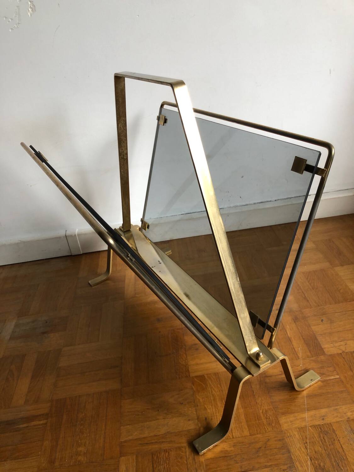 Jansen house style designer magazine rack