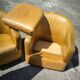 Paire de Fauteuils cuir vers 1980