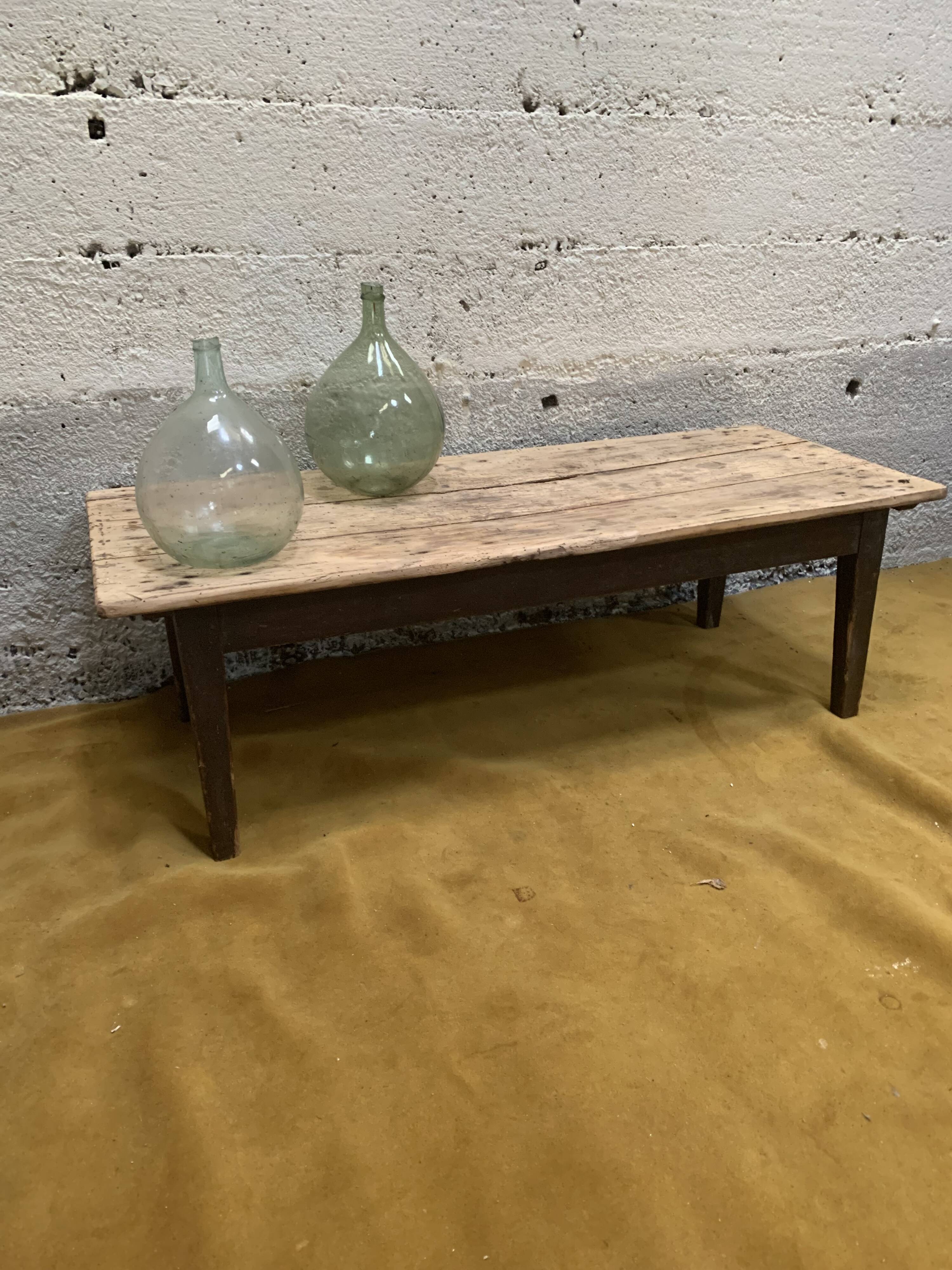Countryside coffee table