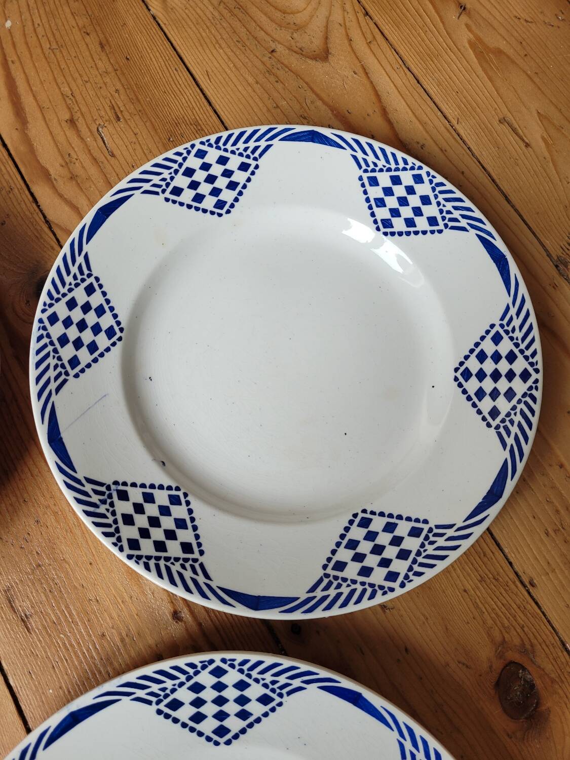 Set of 6 Pantin de Orchies flat plates Moulin des Loups and Hamage