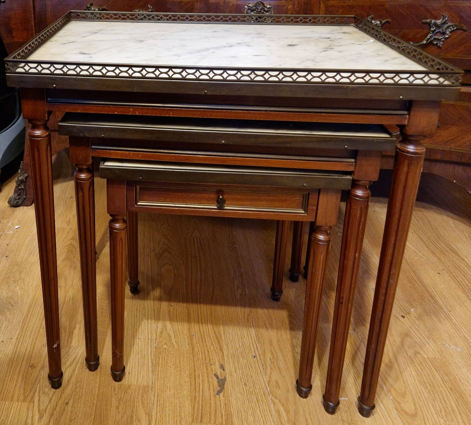 Louis XVI nesting tables