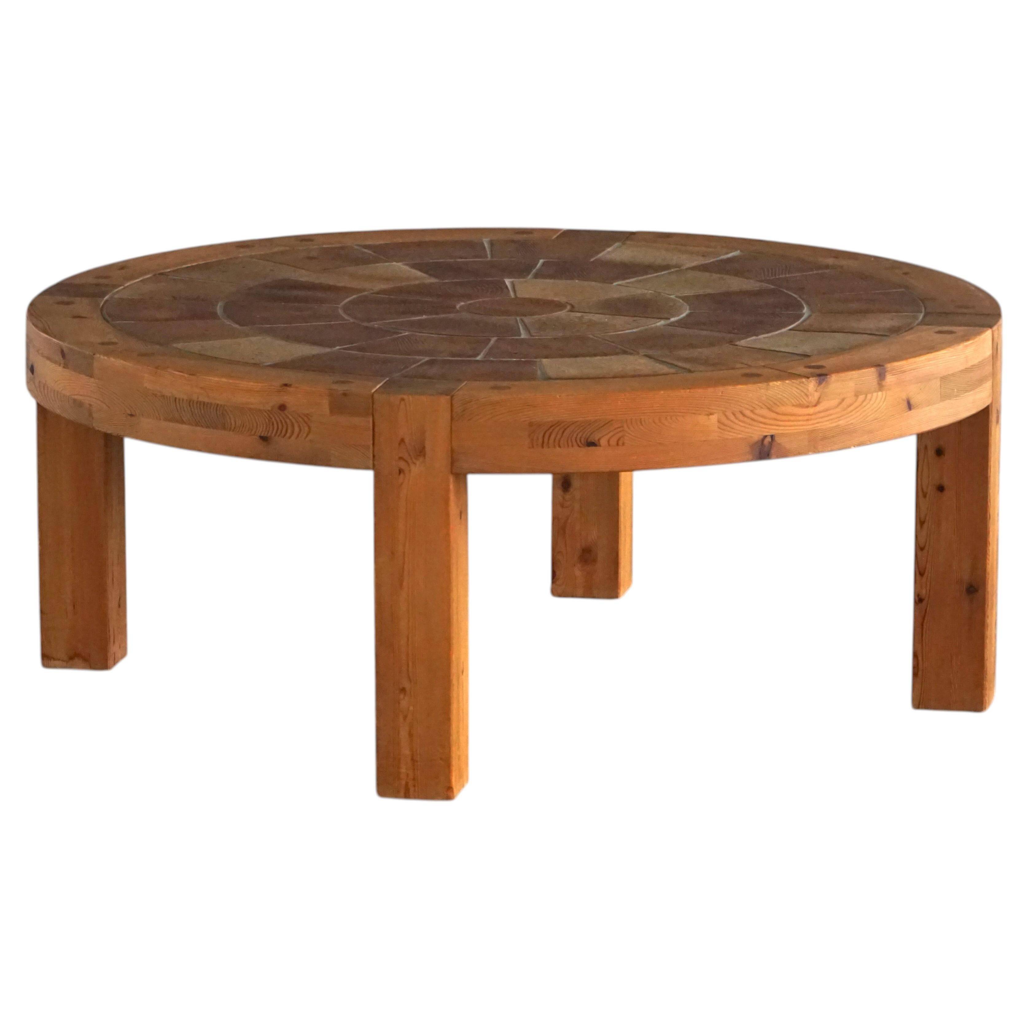 Sallingboe, Design/One, Large round coffee table in pine and ceramic, 1970
