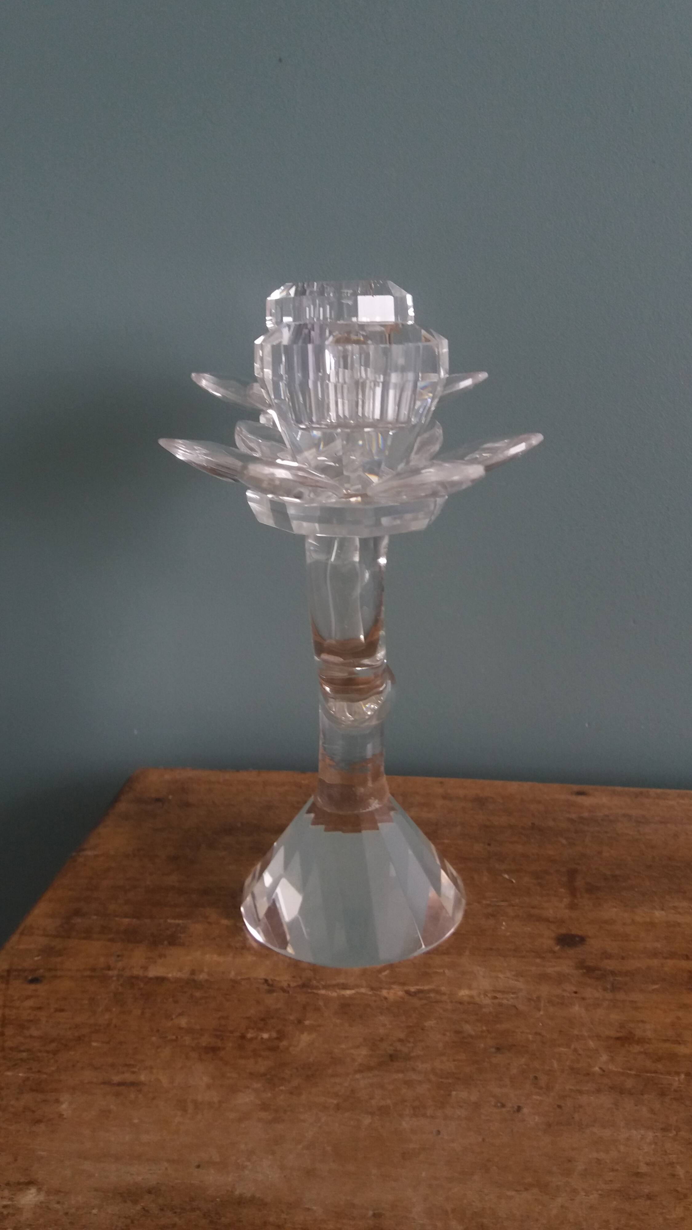 Chandelier candle holder flower in handcrafted cut crystal