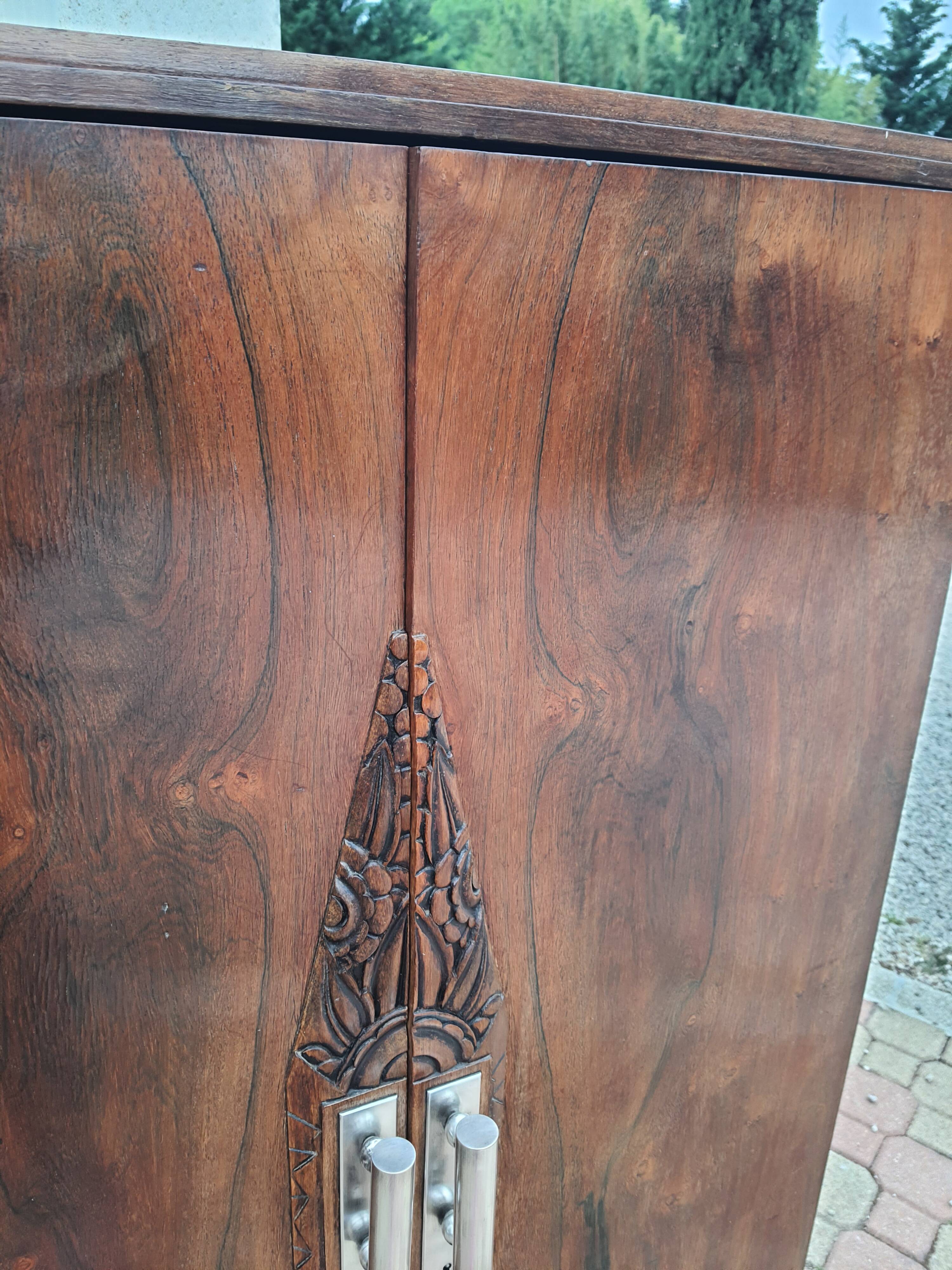 Armoire style art deco