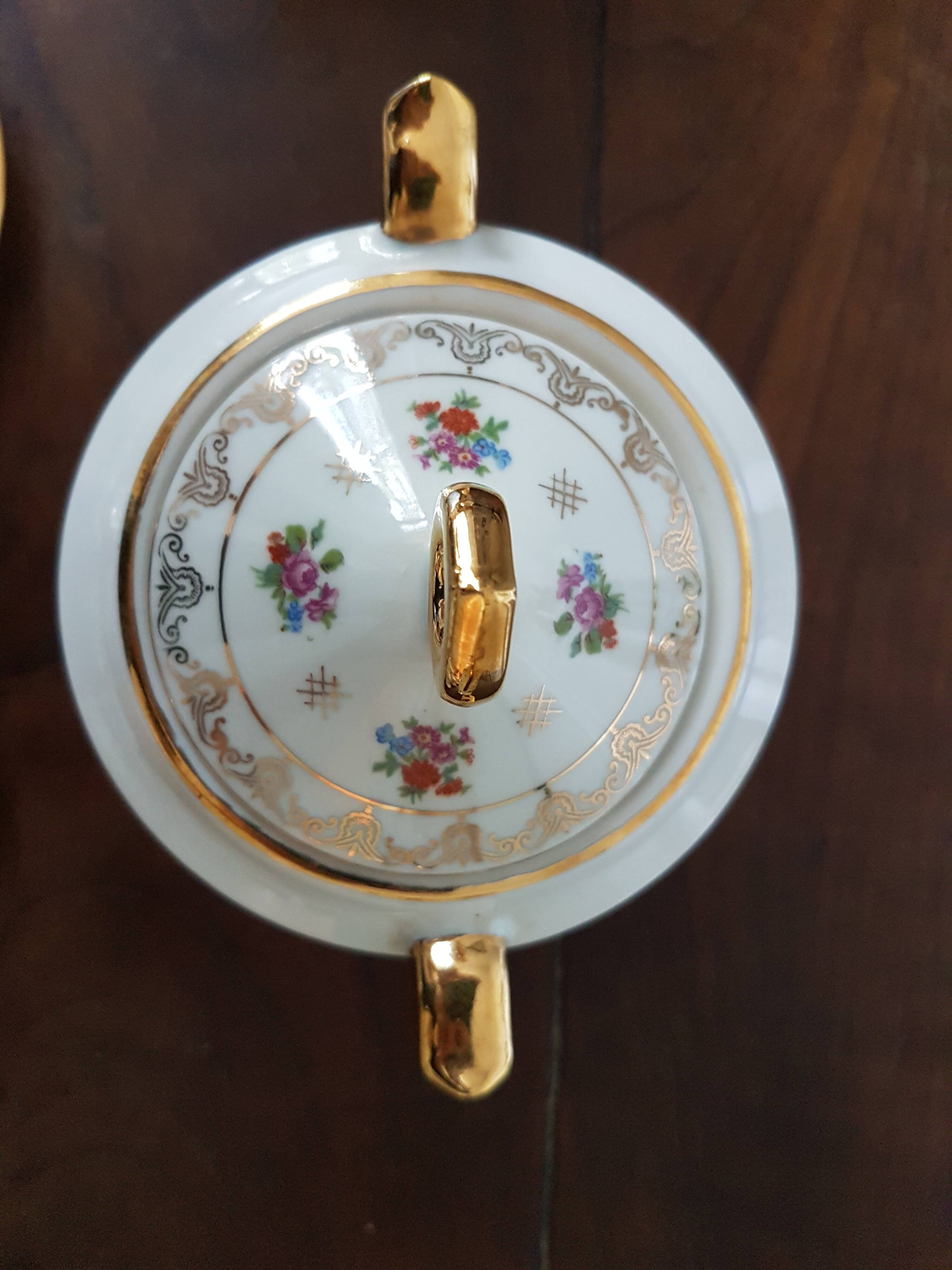 Tea or coffee service
