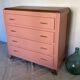Commode pied compas