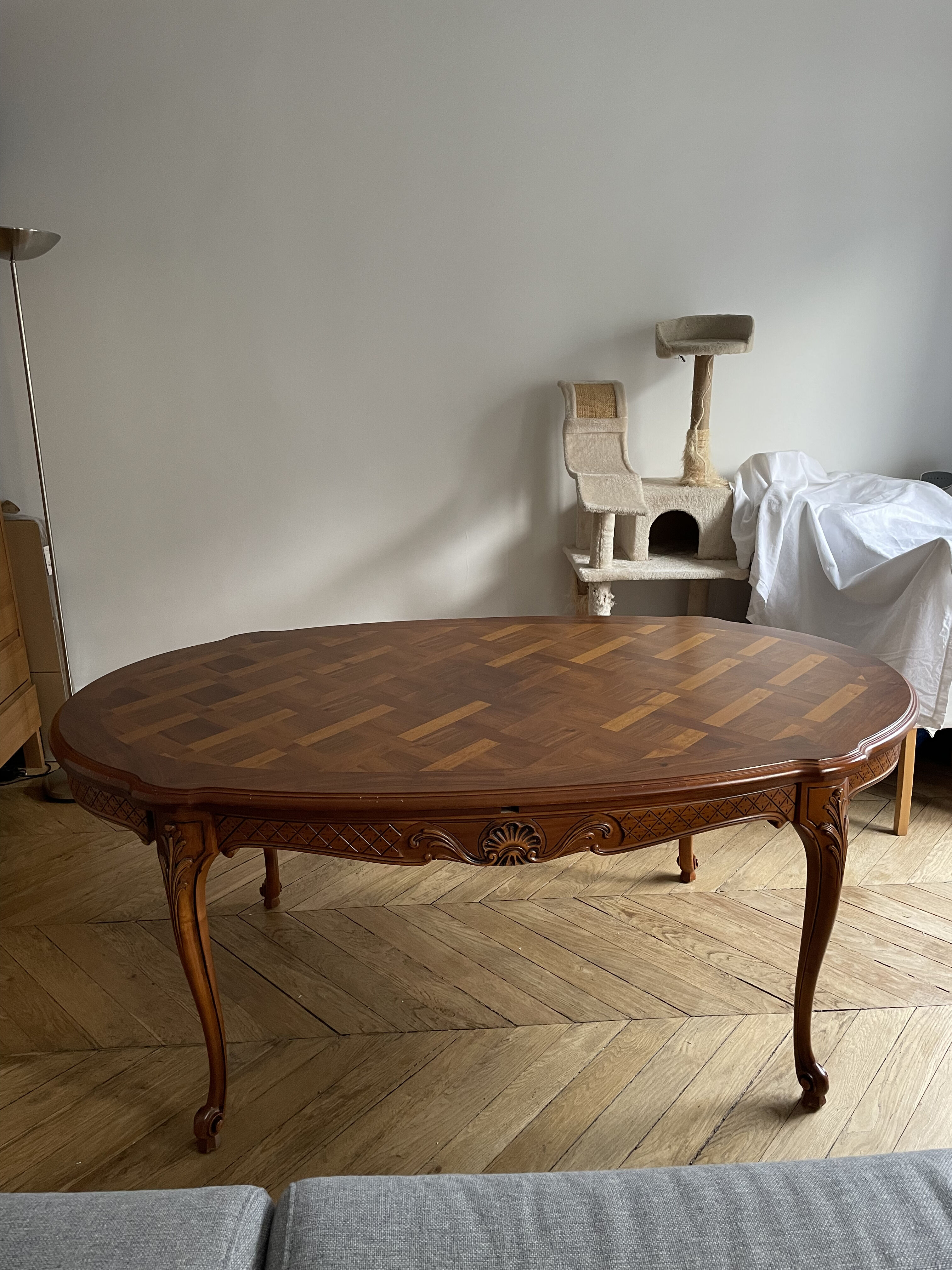 Louis XV style extendable oval wooden dining table