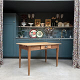 Small farmhouse table (renovated)