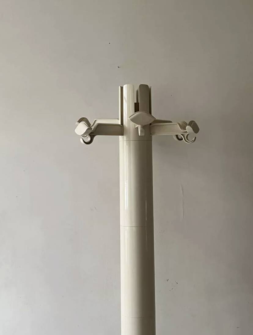 Modular coat rack by G. Piretti for Castelli, Italian design 1970.