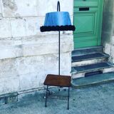 Reading light with scoubidou magazine holder