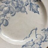 Round ironstone dish decorated with vines and grapes, late 19th-early 20th century