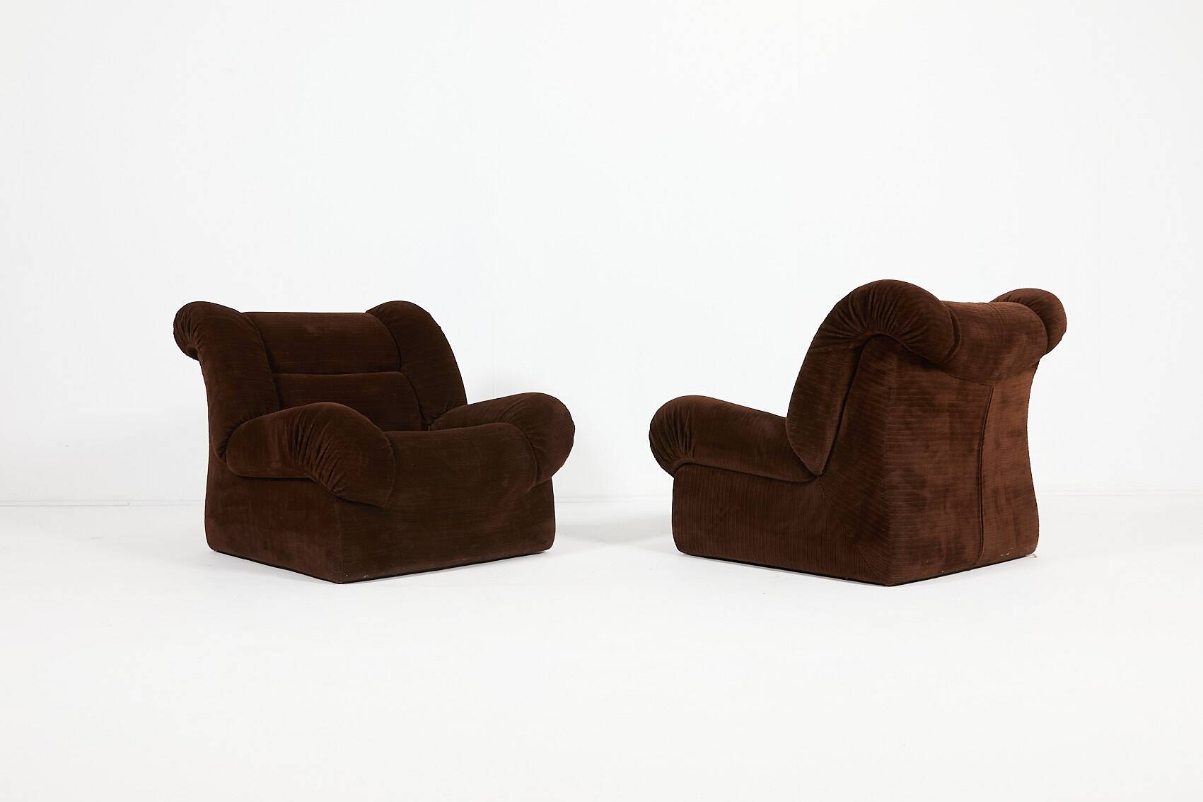 1970’s Italian design lounge chairs ‘Raffaello’ from Mimo Padova