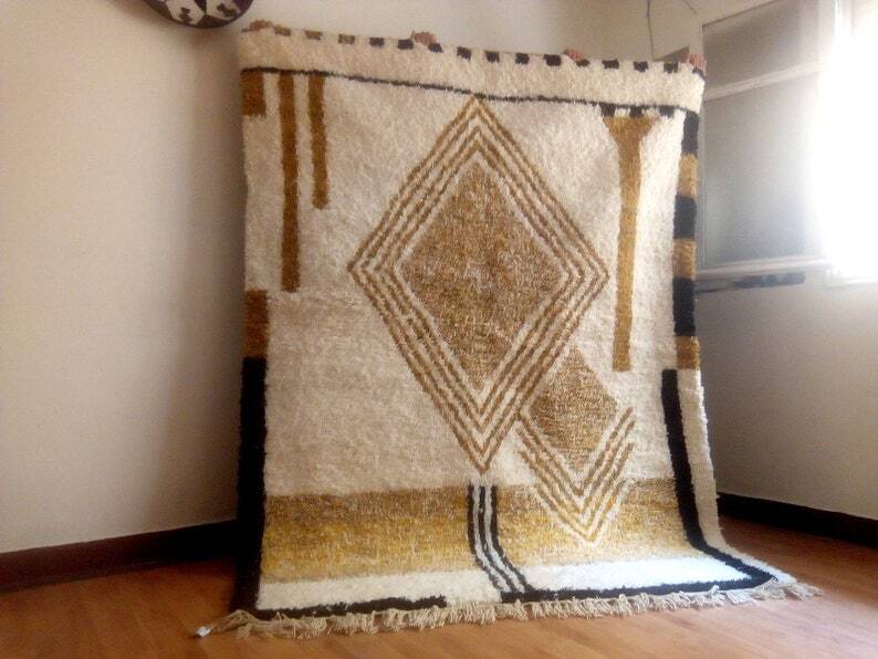 Berber rug in pure wool size 150 x 250 cm
