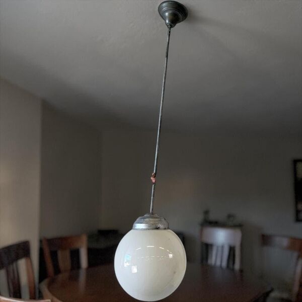 Suspension art déco vintage / lustre avec abat-jour en opaline