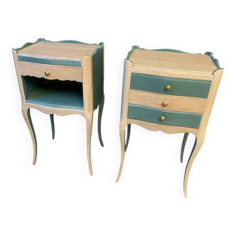 Paire de tables de chevet