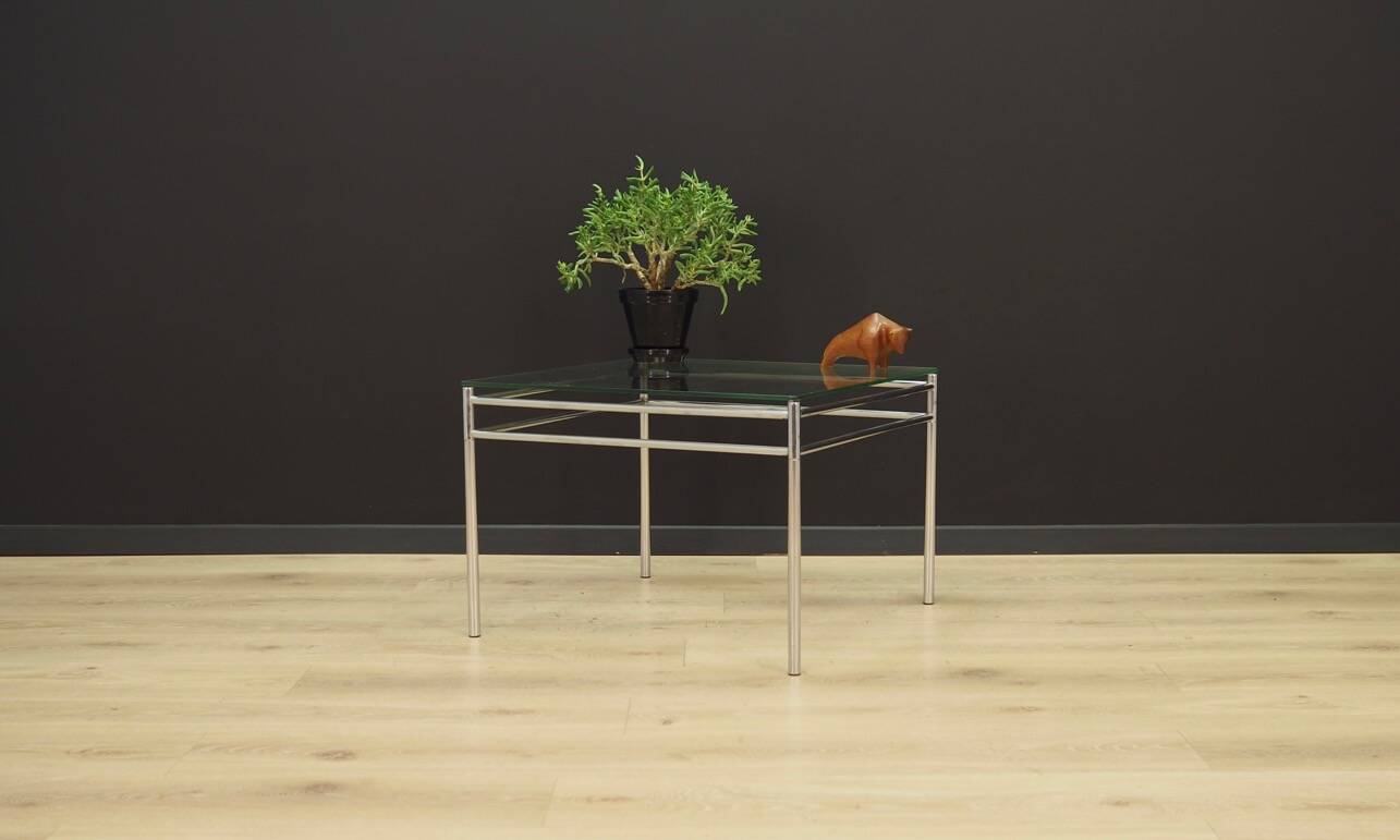 Table basse, design danois, années 1960, production : Danemark