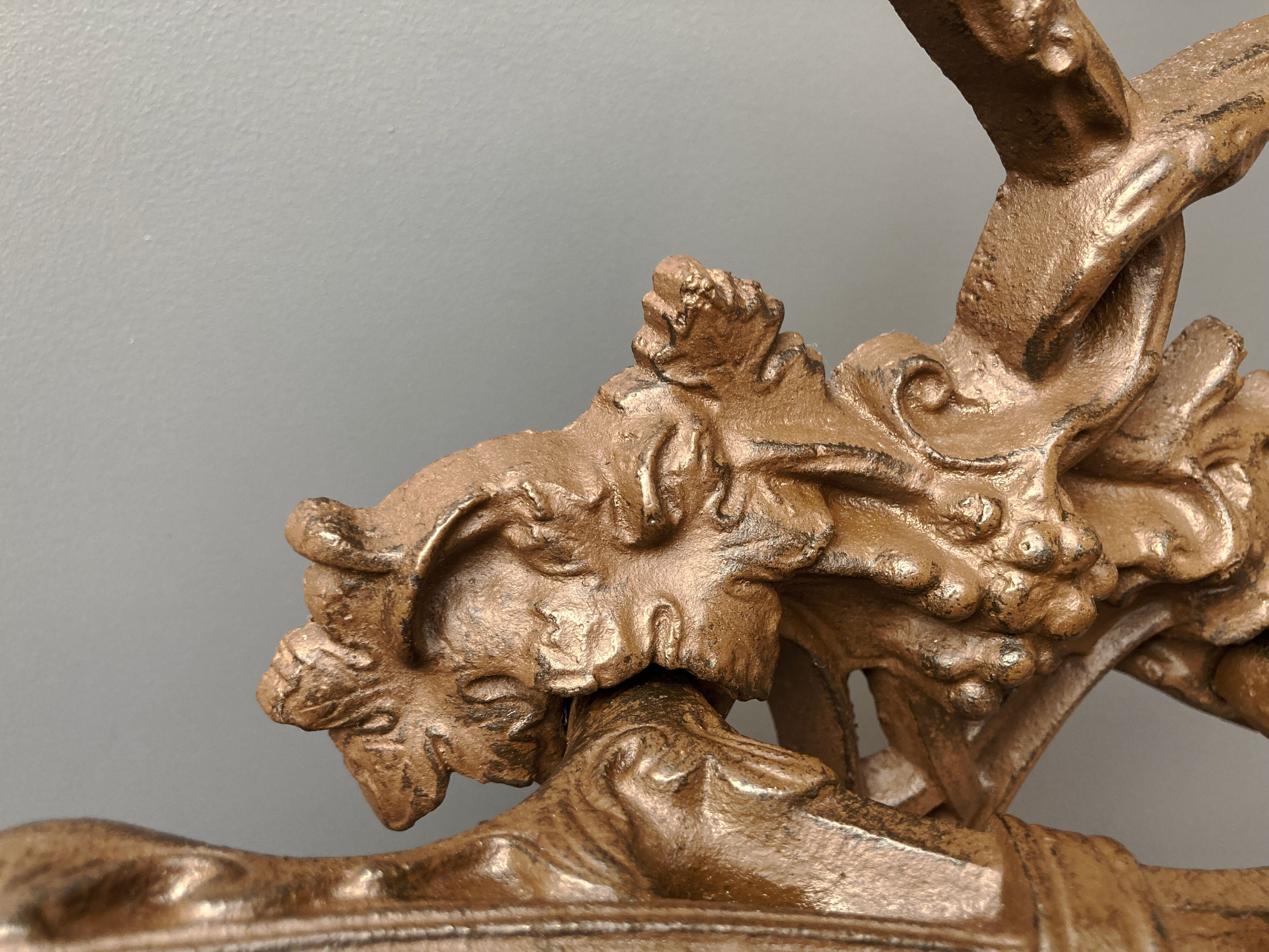 Art Nouvelles cast iron umbrella holder