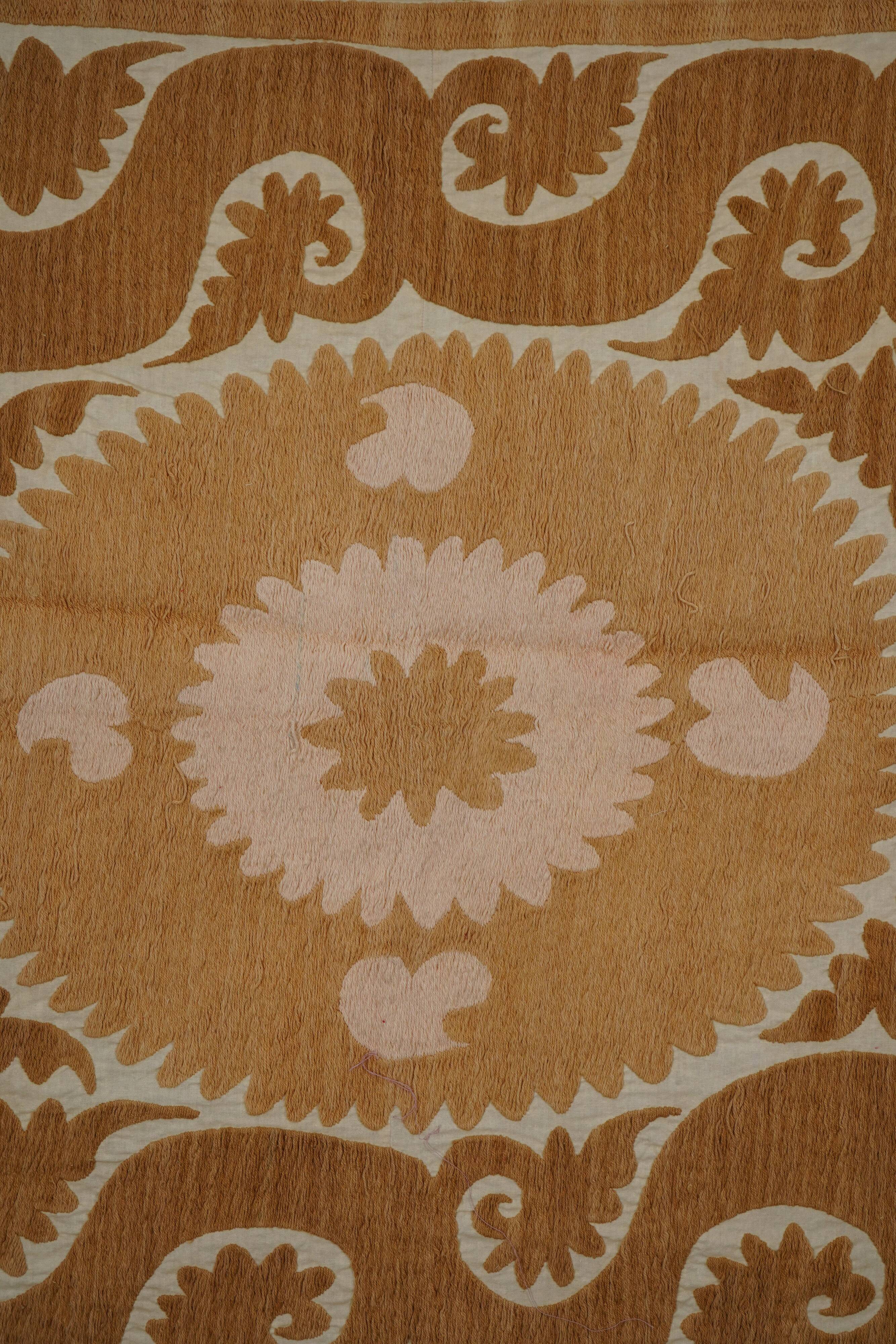 Vintage Turkish hand-knotted rug 125x151 cm