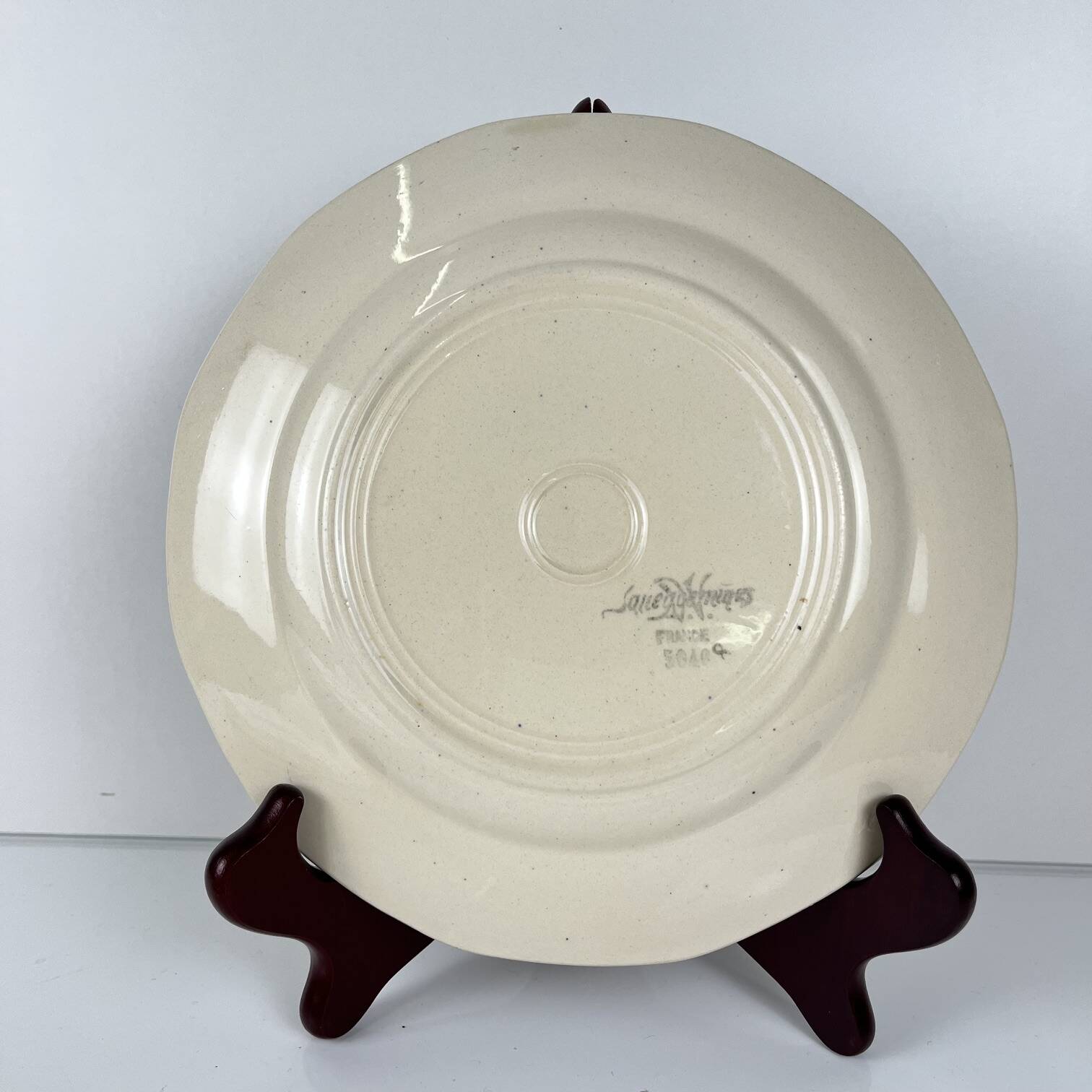 Set of 4 flat plates Sarreguemines flower pattern, first half of the 20th century.