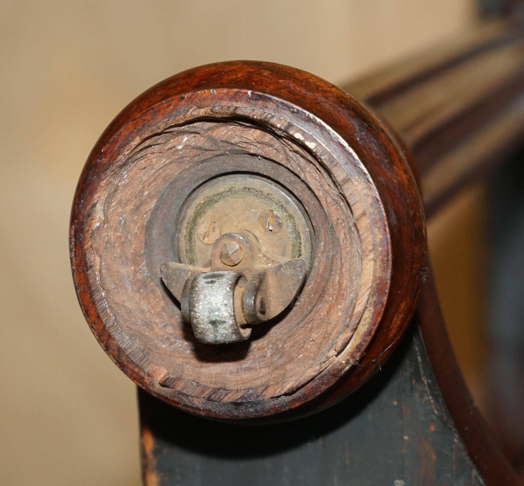Davenport Regency Antique Desk Circa 1810-1820 in Hardwood and Leather