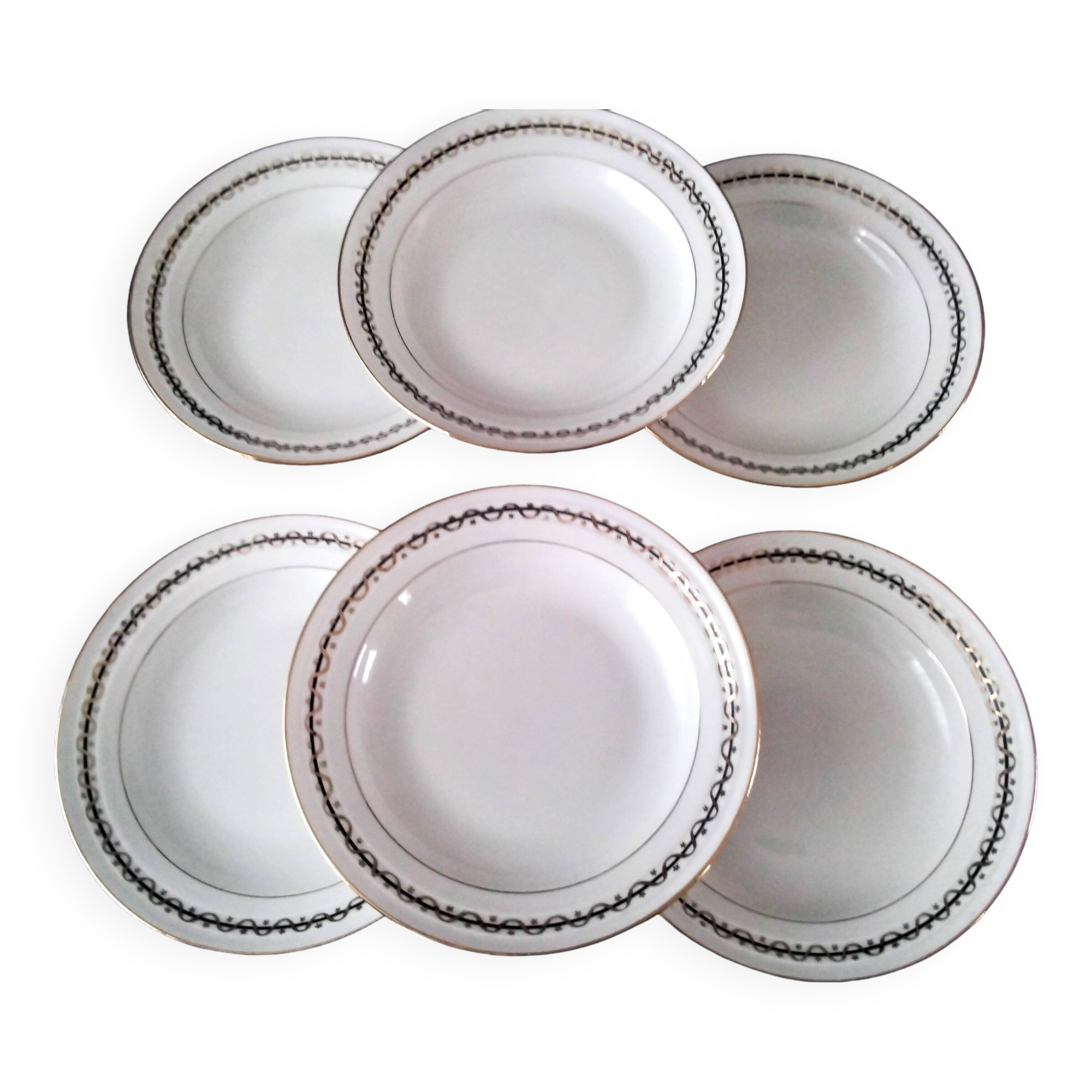 6 deep plates in porcelain from Chartres sur Cher, Limoges clay.