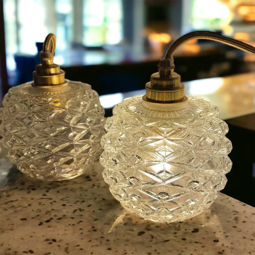 Set of two vintage portable lamps in chiseled glass