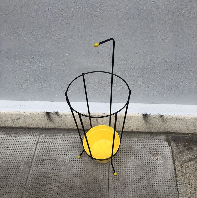 Umbrella holder