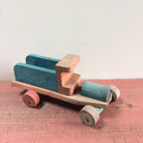 Jouet camion en bois bleu 50's
