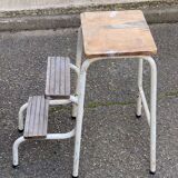 Folding wooden stool step ladder